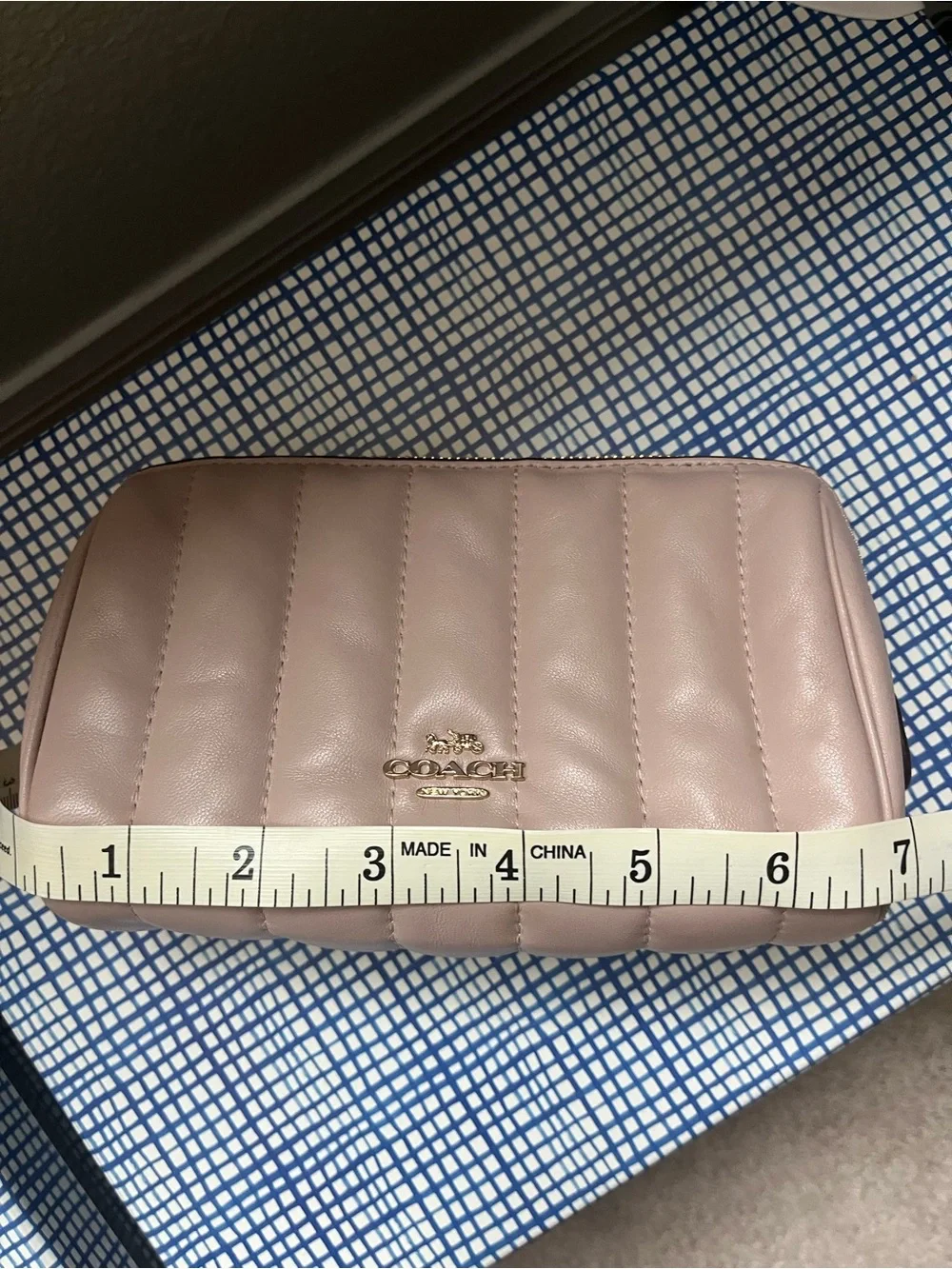 Coach Cosmetic Case 17 Puffy Linear Quilting